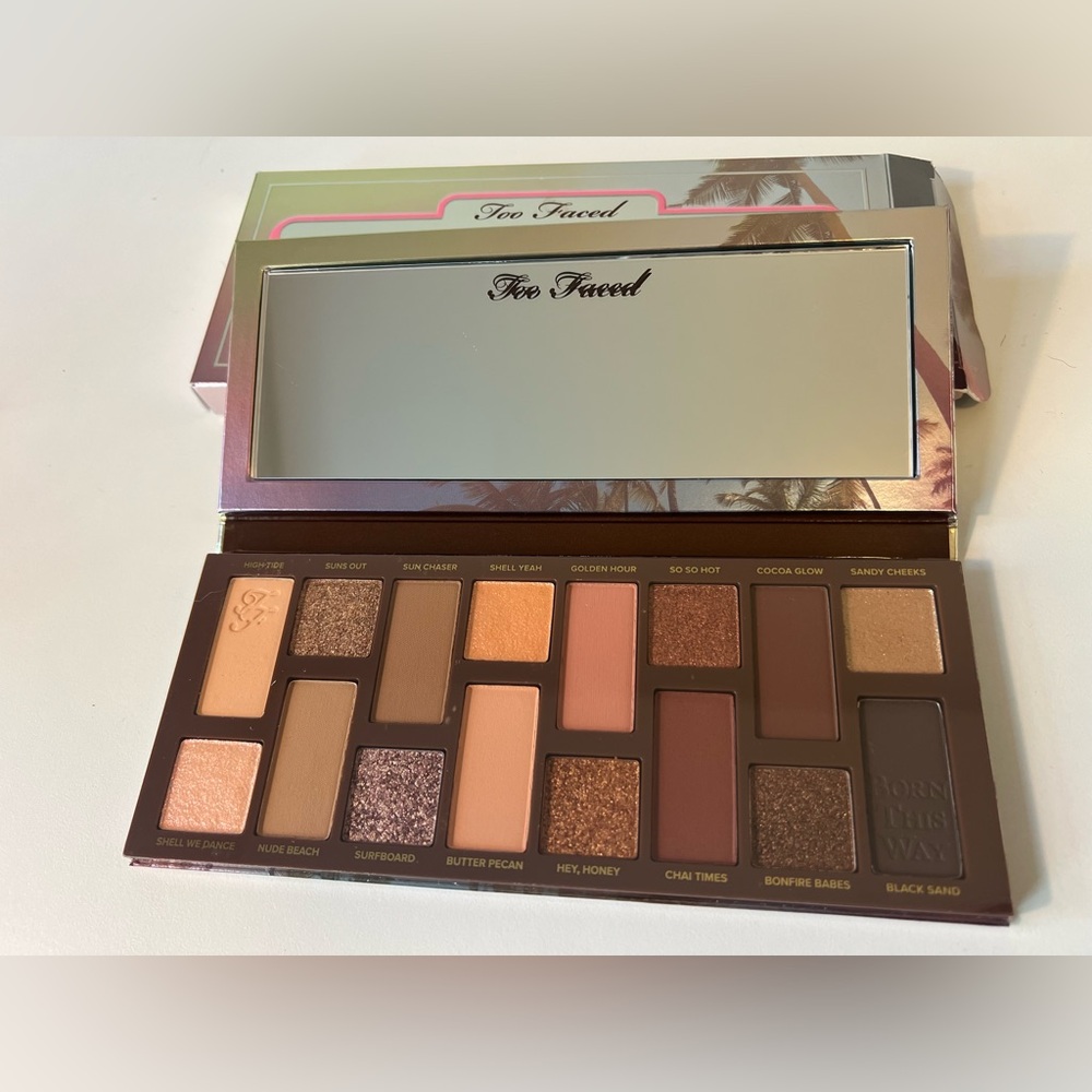 Too Faced born this way sunset stripped Eyeshadow Palette - *NEW IN BOX*